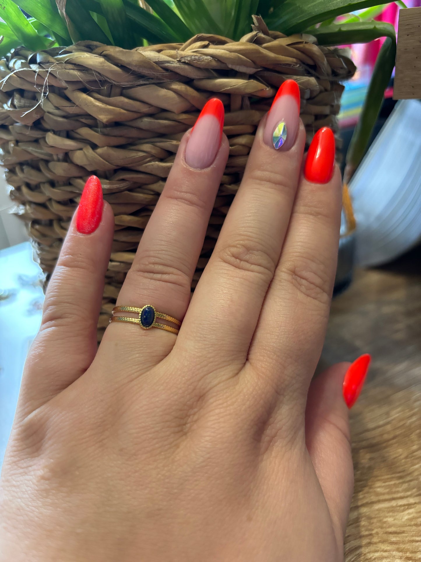 Bague pierre bleu foncé