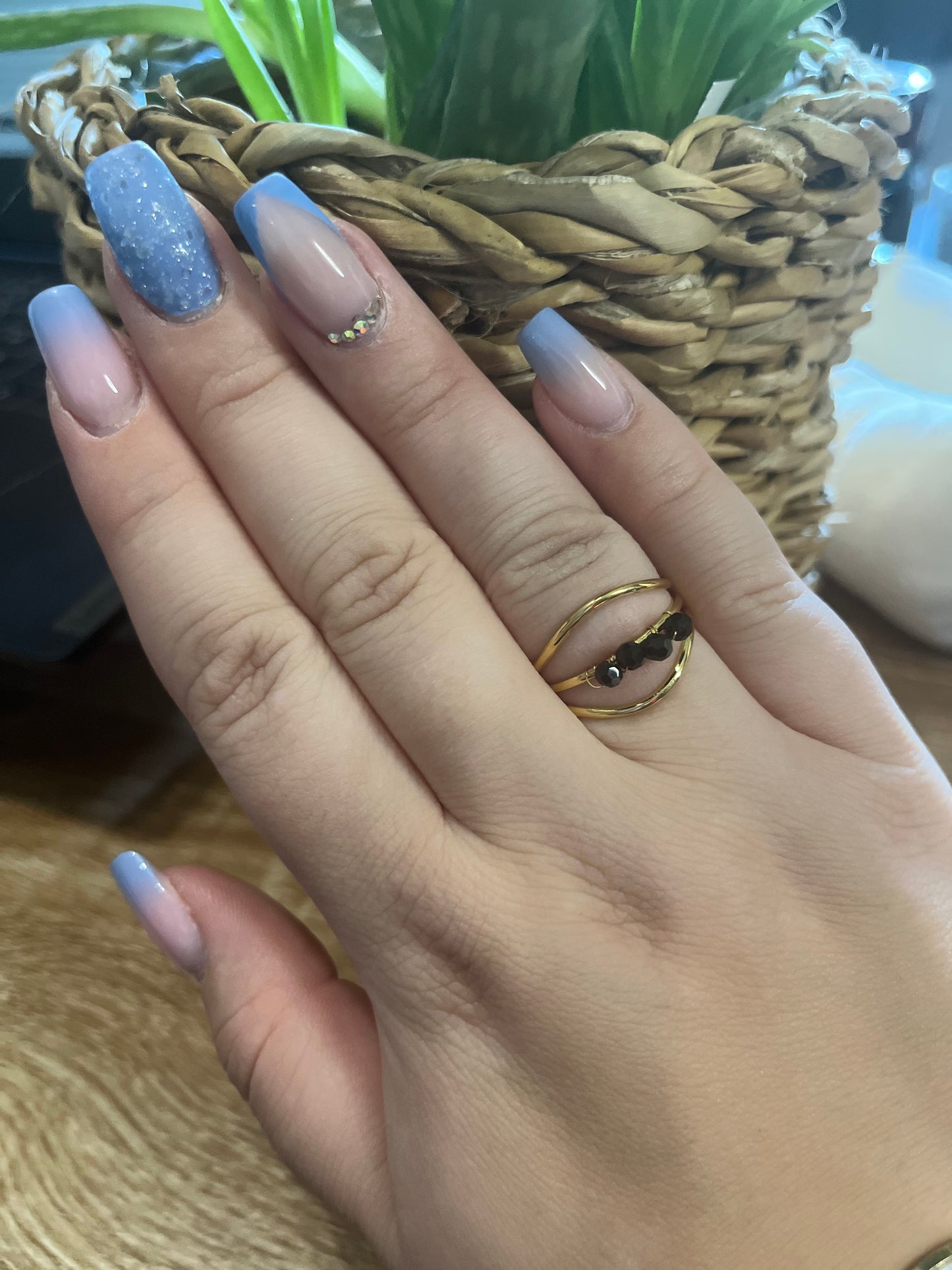 Bague ajouré pierre noir