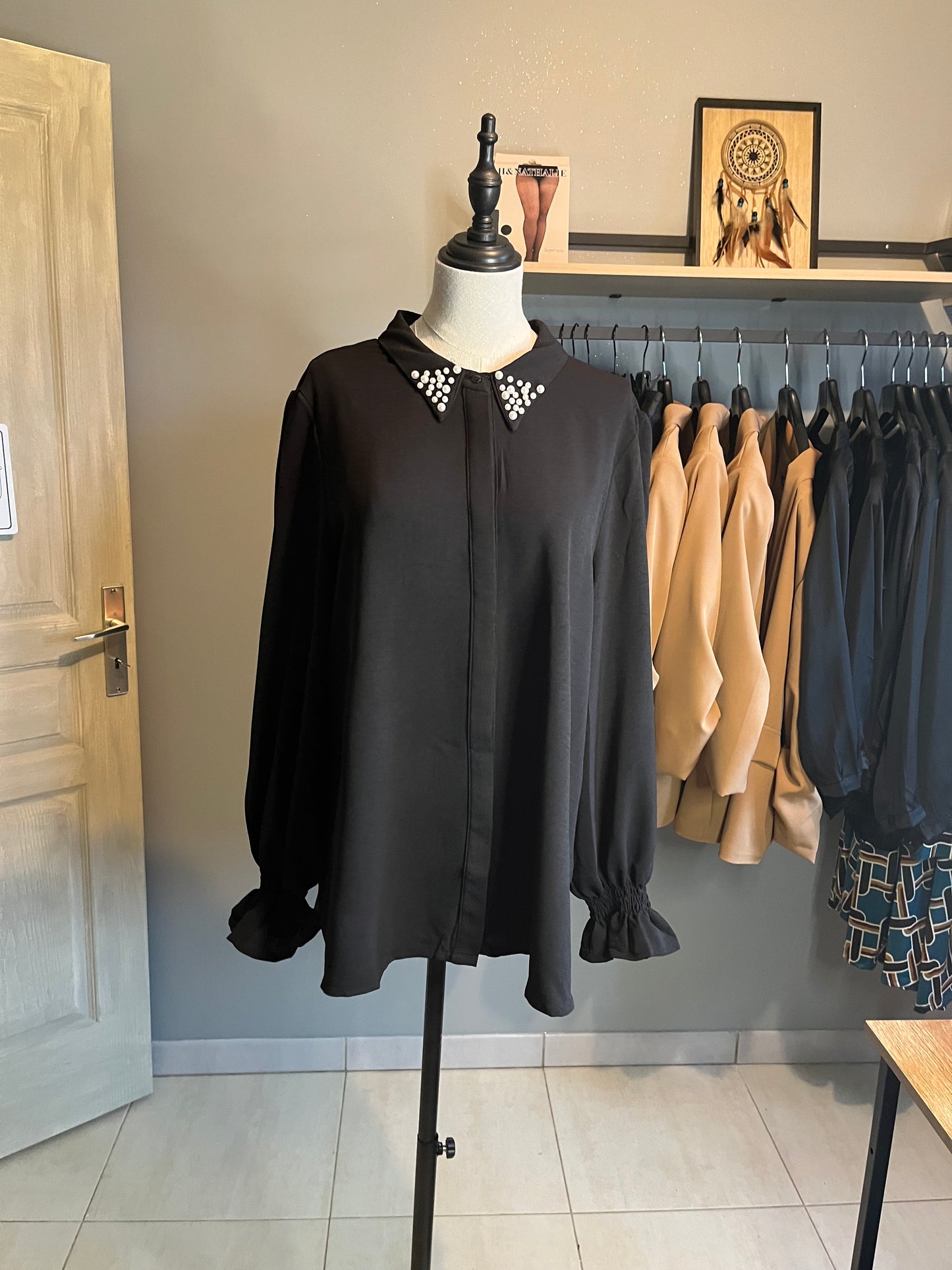 Chemisier perlé noir