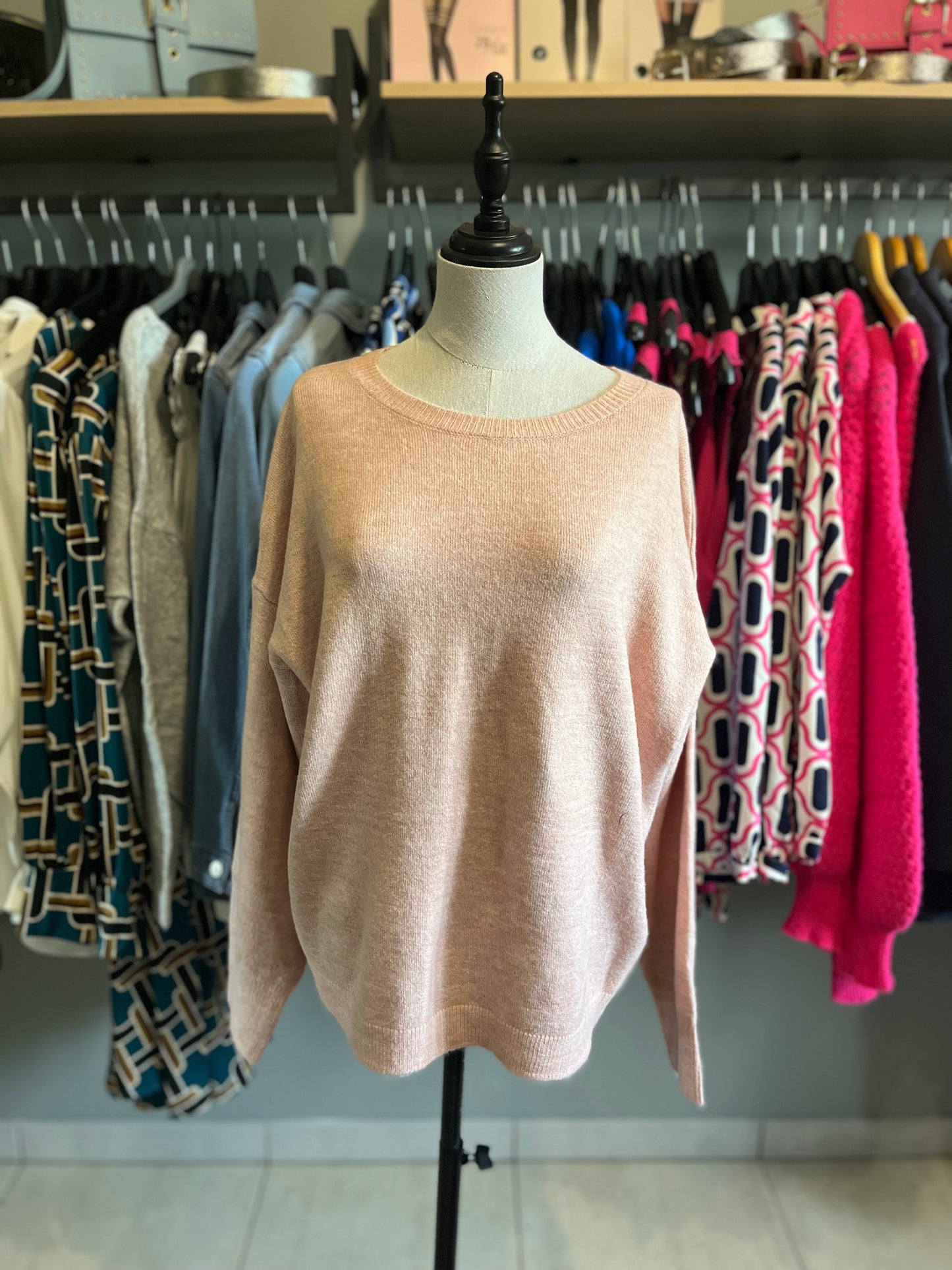 Pull dentelle rose