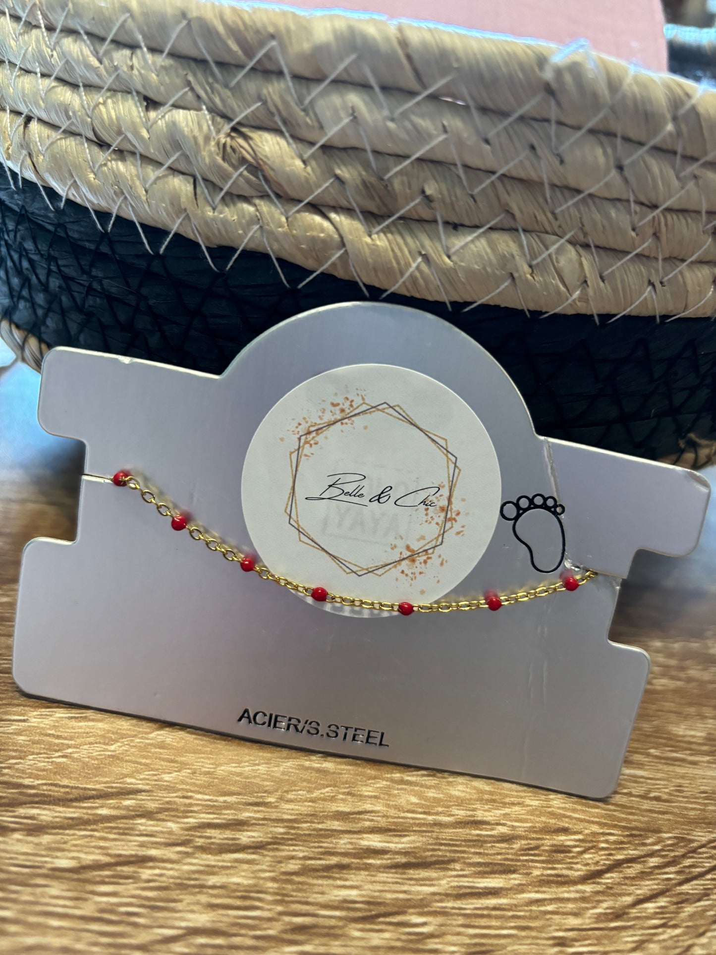 Chaîne de cheville rouge