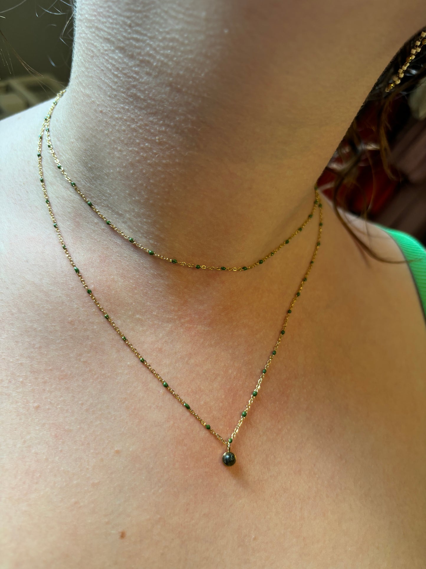 Collier double vert foncé
