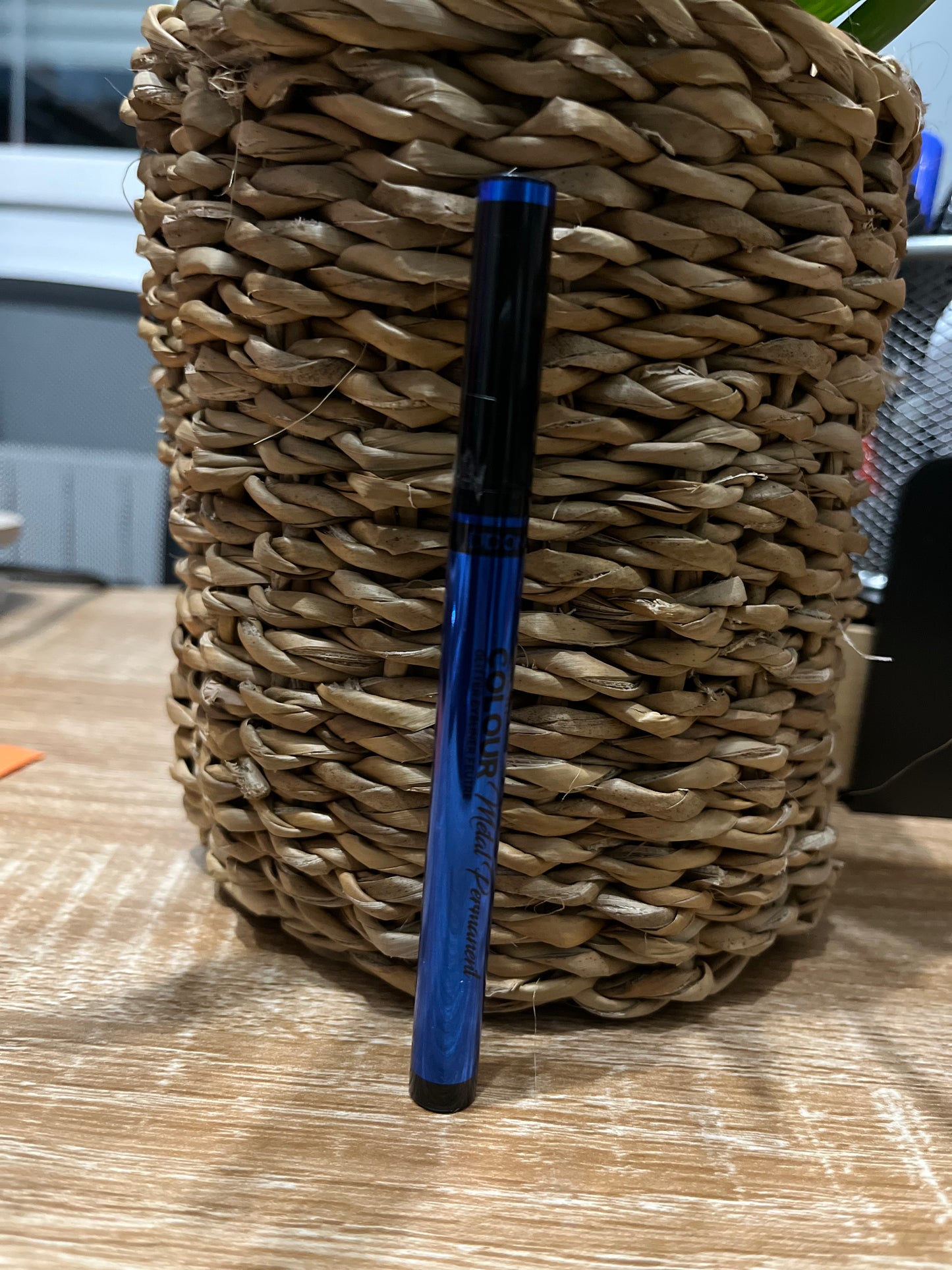 Eye-liner métallisé bleu