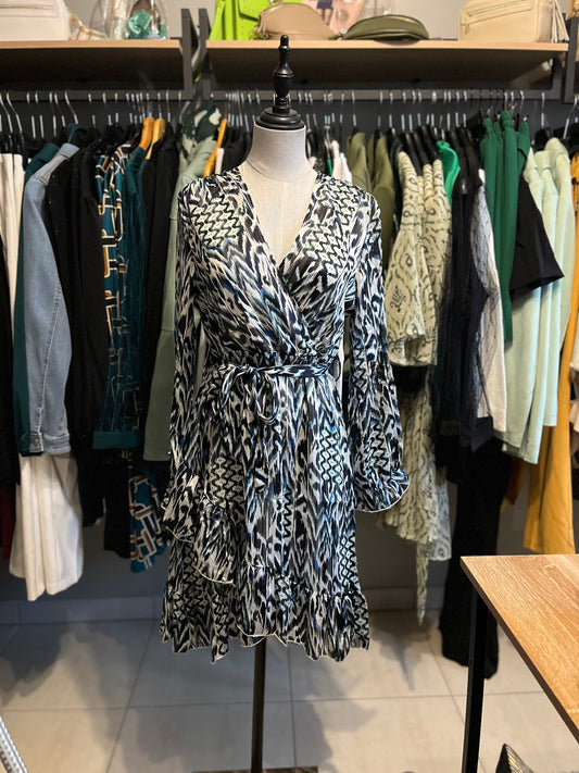 Robe détail bleu