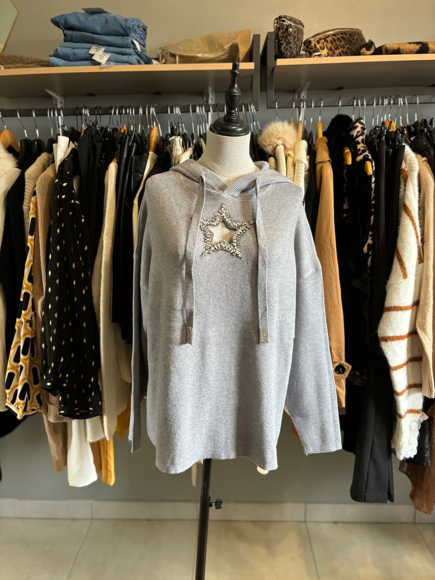 Pull étoile gris