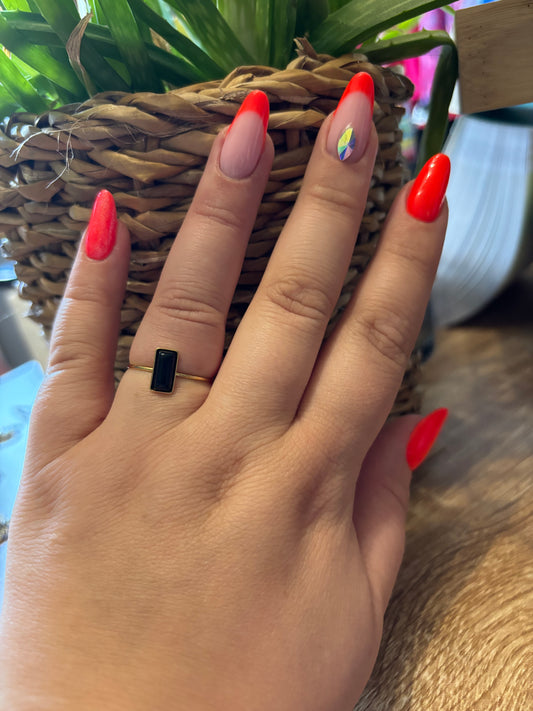 Bague carré noir