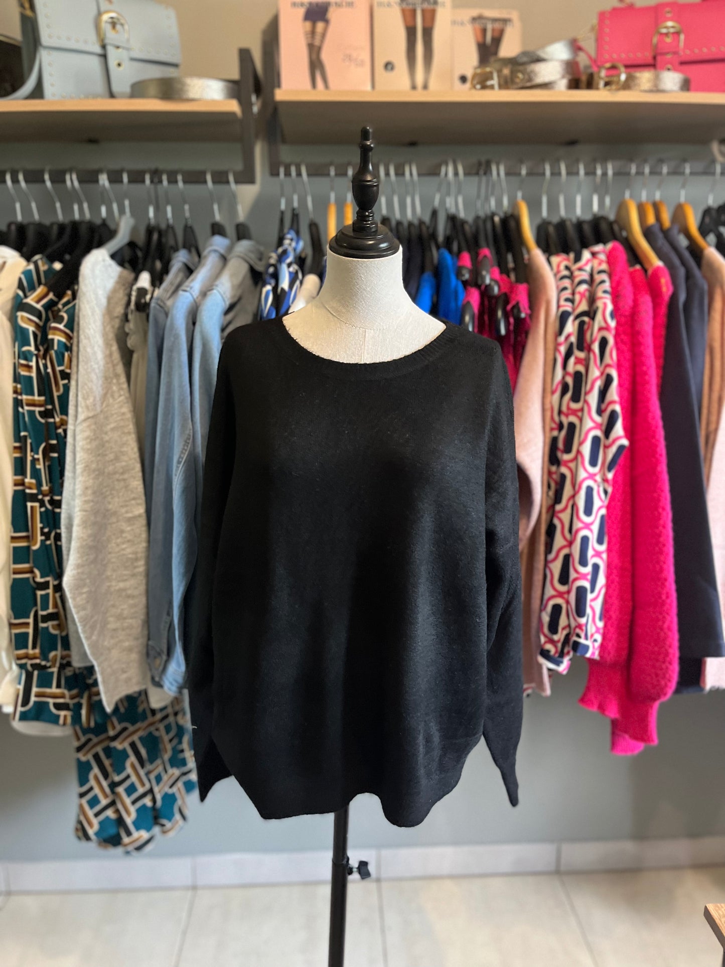 Pull dentelle noir